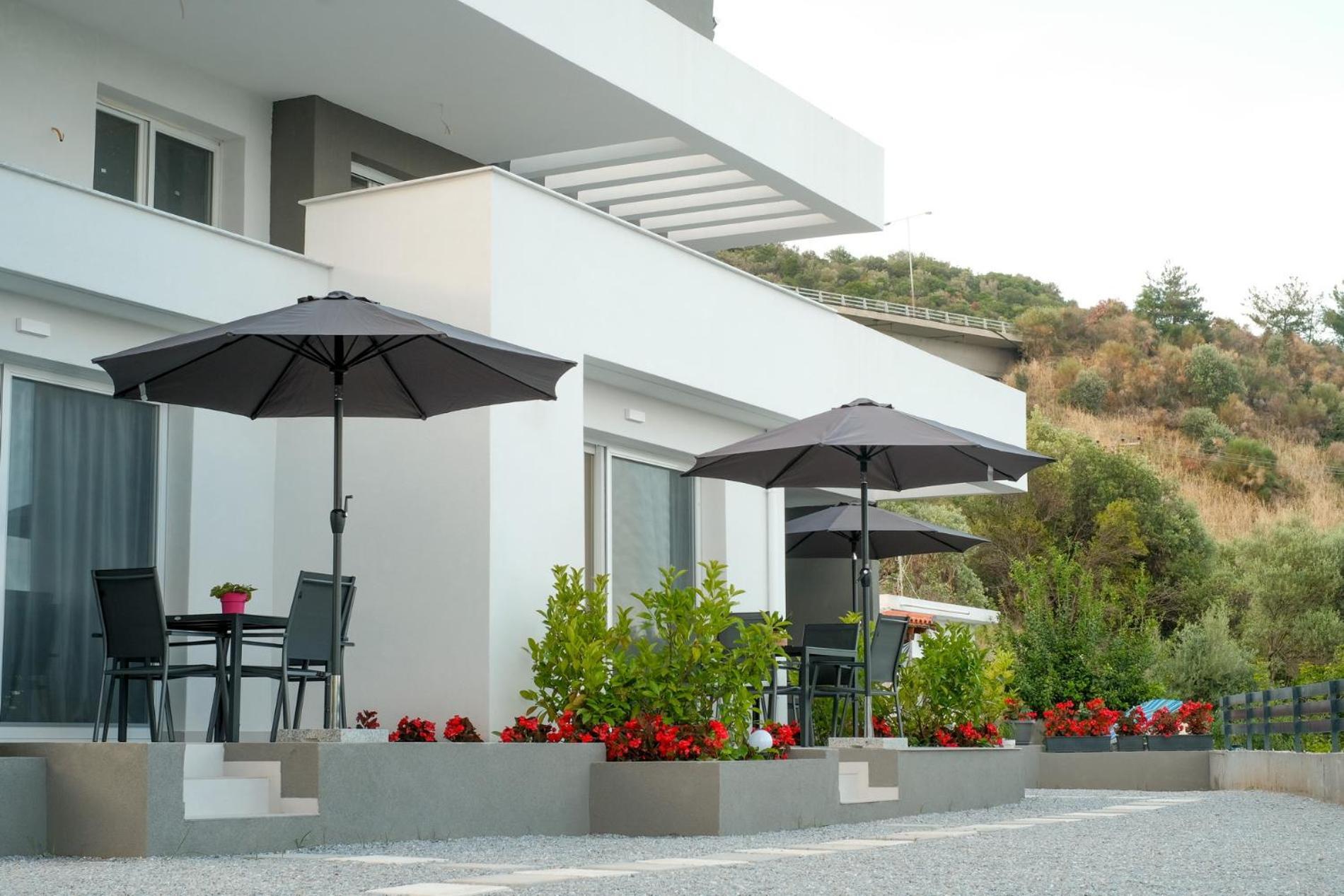 Aquarama Suites Nea Iraklitsa Екстер'єр фото